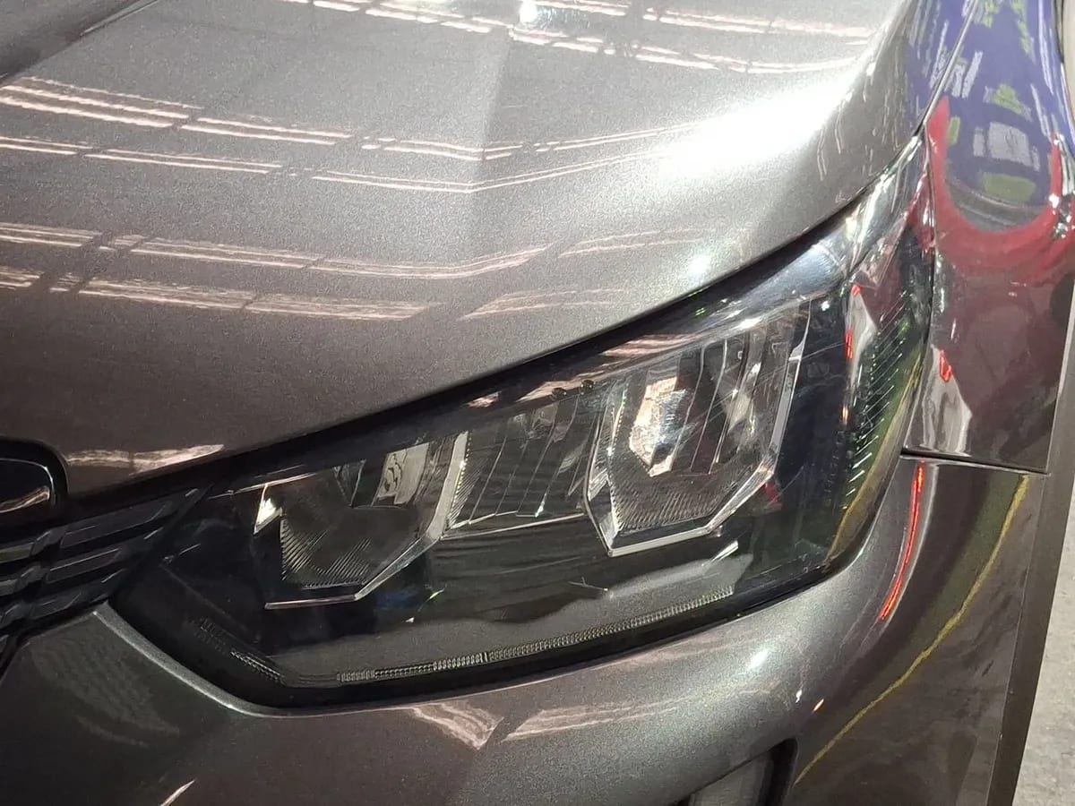 Peugeot 2008 1.2 Allure Puretech 4x2 130 Mt 5p año 2021