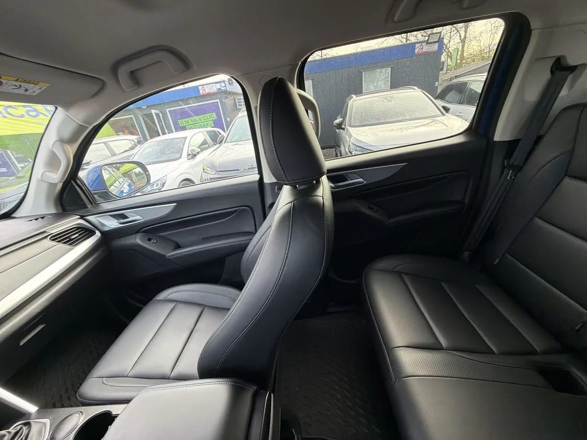 Great Wall Poer 2.0t Deluxe Diesel 4x2 Dob. Cab. Mt 4p año 2025