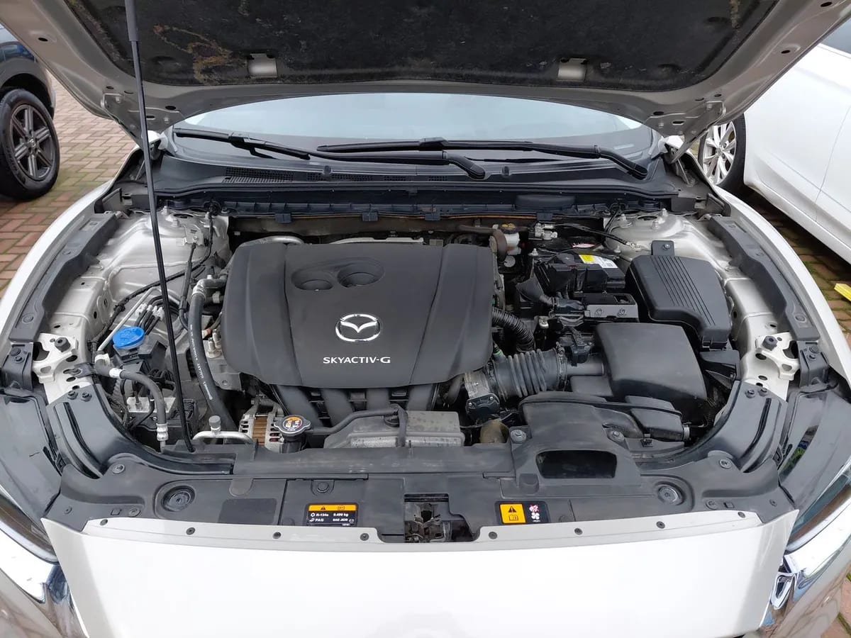 Mazda 6 2.0 Core 4x2 6mt 4p año 2024