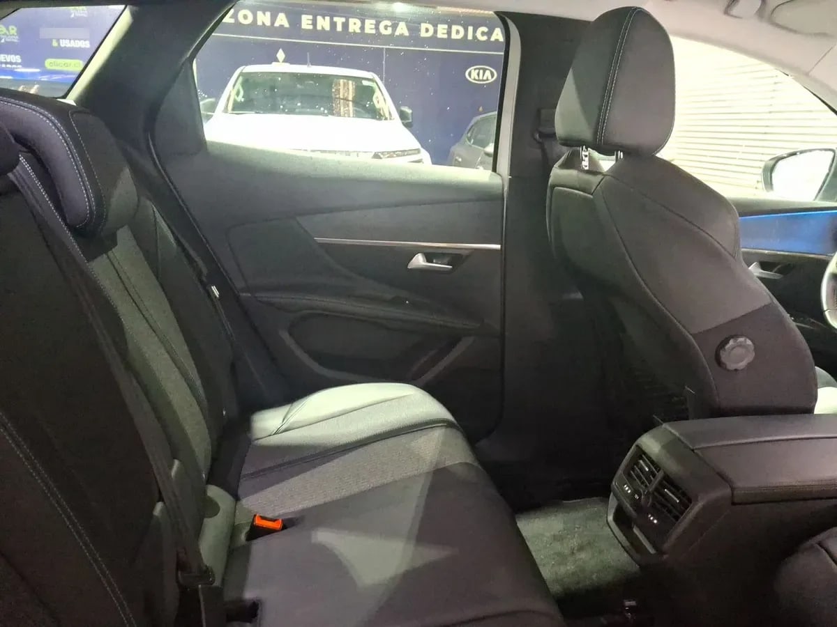 Peugeot 3008 1.6 Allure Pack Thp 165 4x2 Eat6 5p año 2023