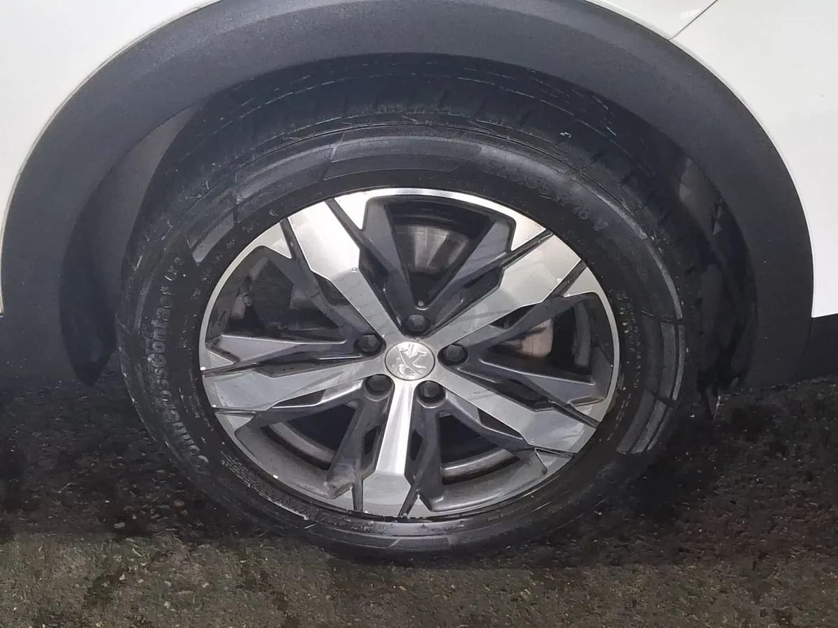Peugeot 3008 1.6 Allure Pack Thp 165 4x2 Eat6 5p año 2023