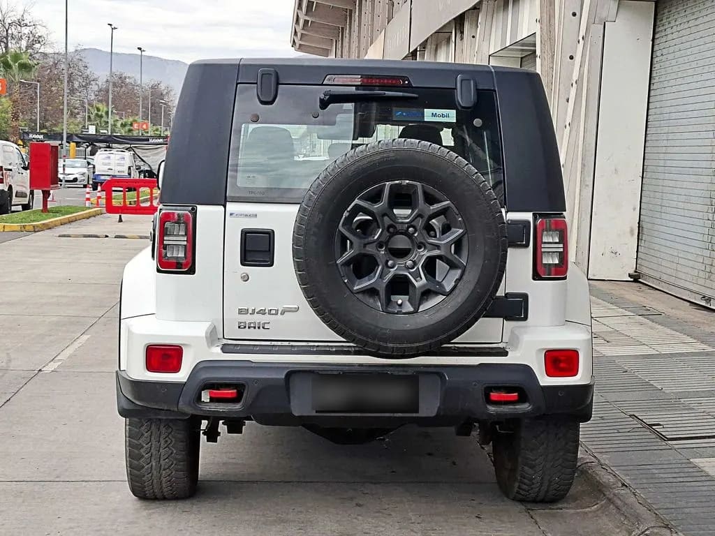 BAIC Bj40 Luxury año 2024