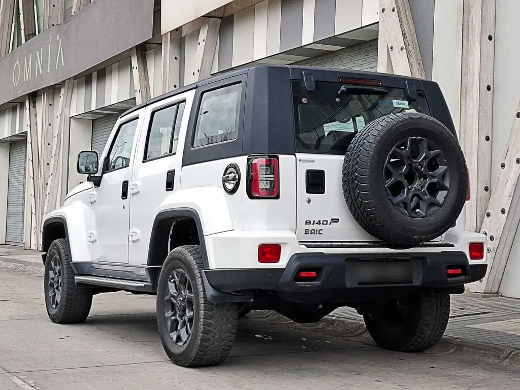 BAIC Bj40 Luxury año 2024
