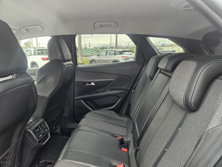 Peugeot 3008 Allure Pack Thp 165 At 1.6 año 2021