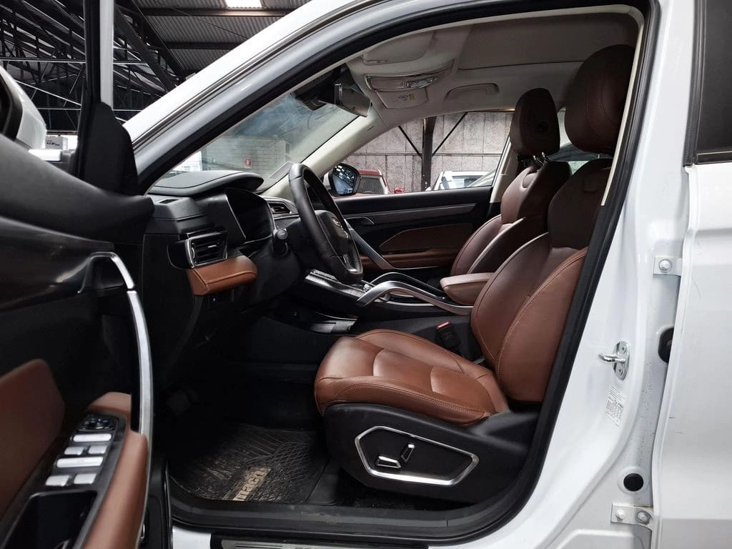Geely Azkarra 1.5t Luxury 4x4 Dct 7at 5p año 2024