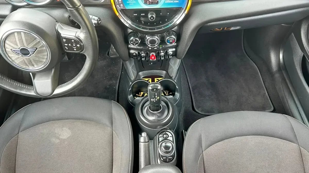 Mini Cooper F56 Esencial Hb 1.5 Aut 3p año 2023
