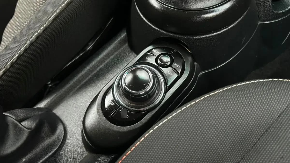 Mini Cooper F56 Esencial Hb 1.5 Aut 3p año 2023
