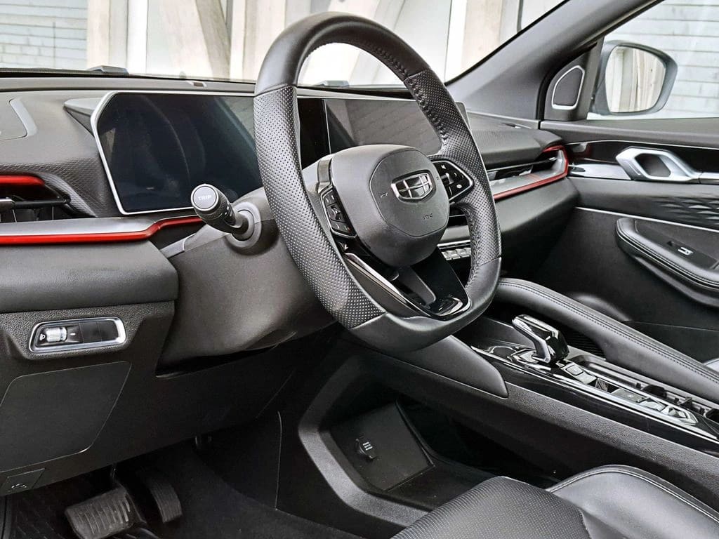 Geely Coolray 1.5 Exclusive 4x2 At 5p año 2024