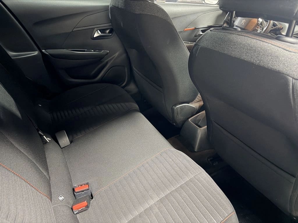 Peugeot 208 1.2 Allure Pack Puretech 130 At año 2021