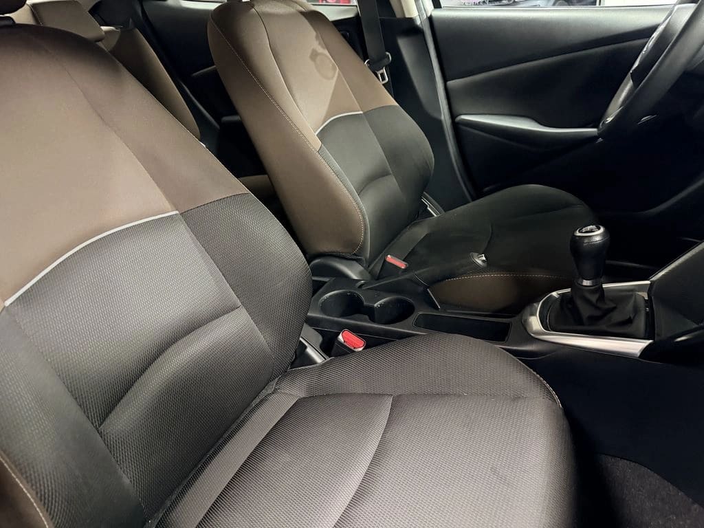 Mazda 2 Sport 1.5 S Sport 4x2 Hb 6mt 5p año 2021