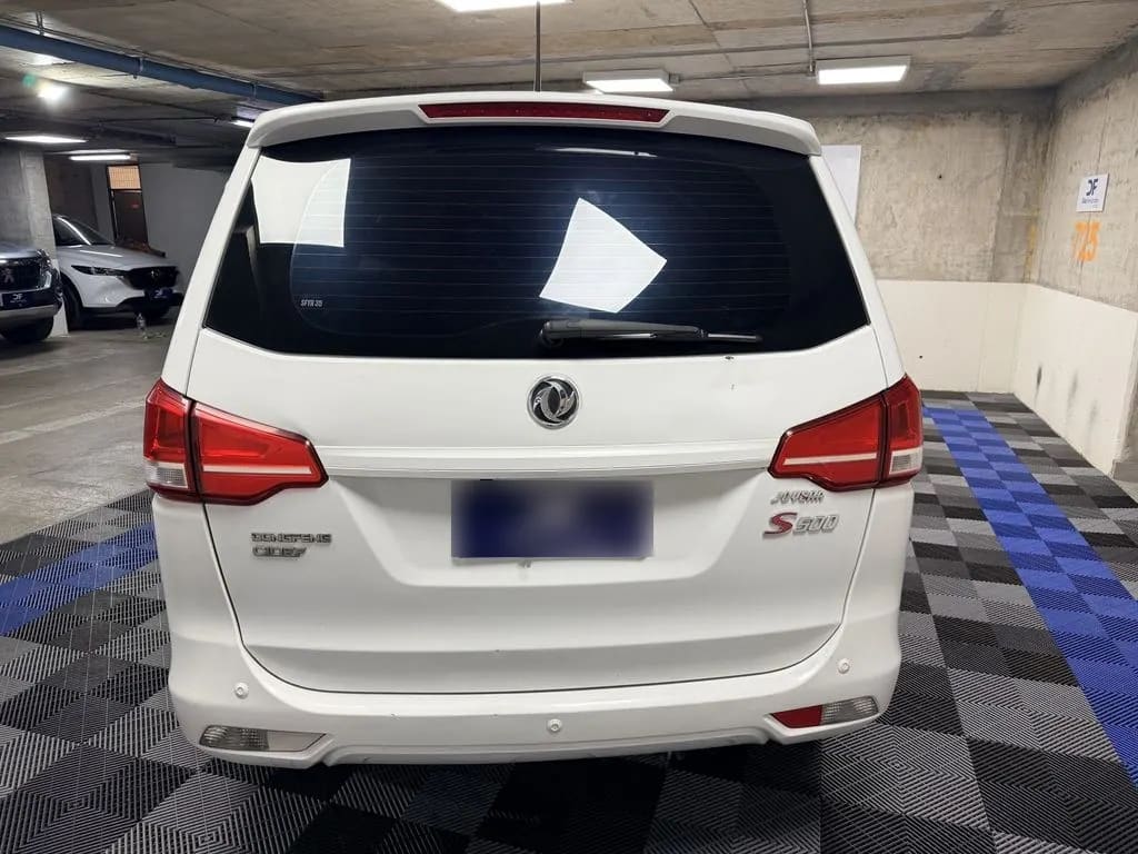 Dongfeng S500 1.5 7 Pasajeros año 2023