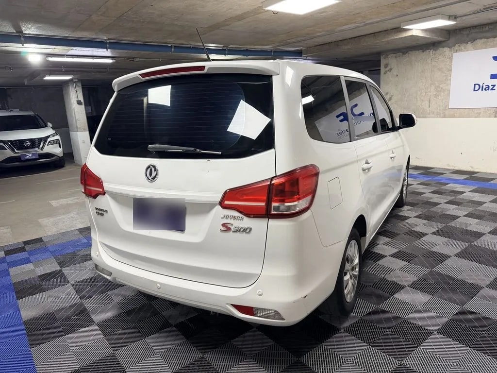 Dongfeng S500 1.5 7 Pasajeros año 2023