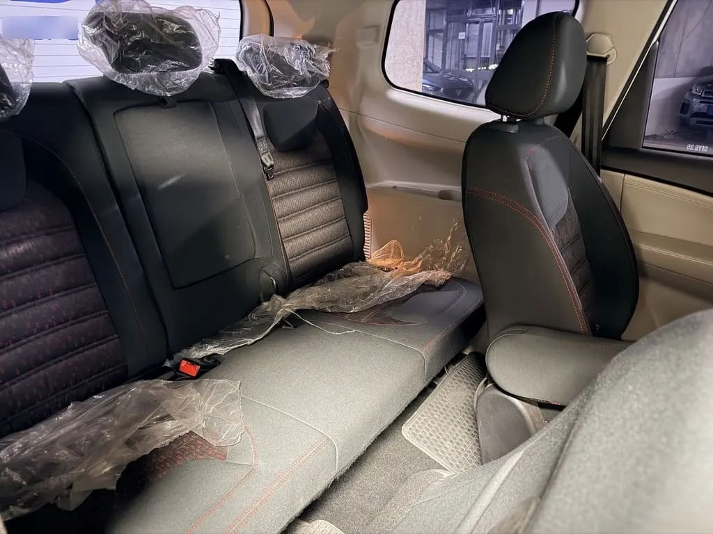 Dongfeng S500 1.5 7 Pasajeros año 2023