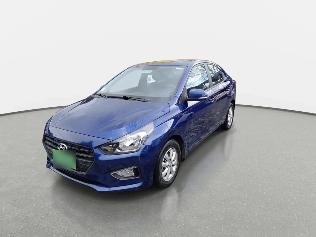 Hyundai Verna 1.4 Cb Plus 4x2 Mt5 4p año 2021