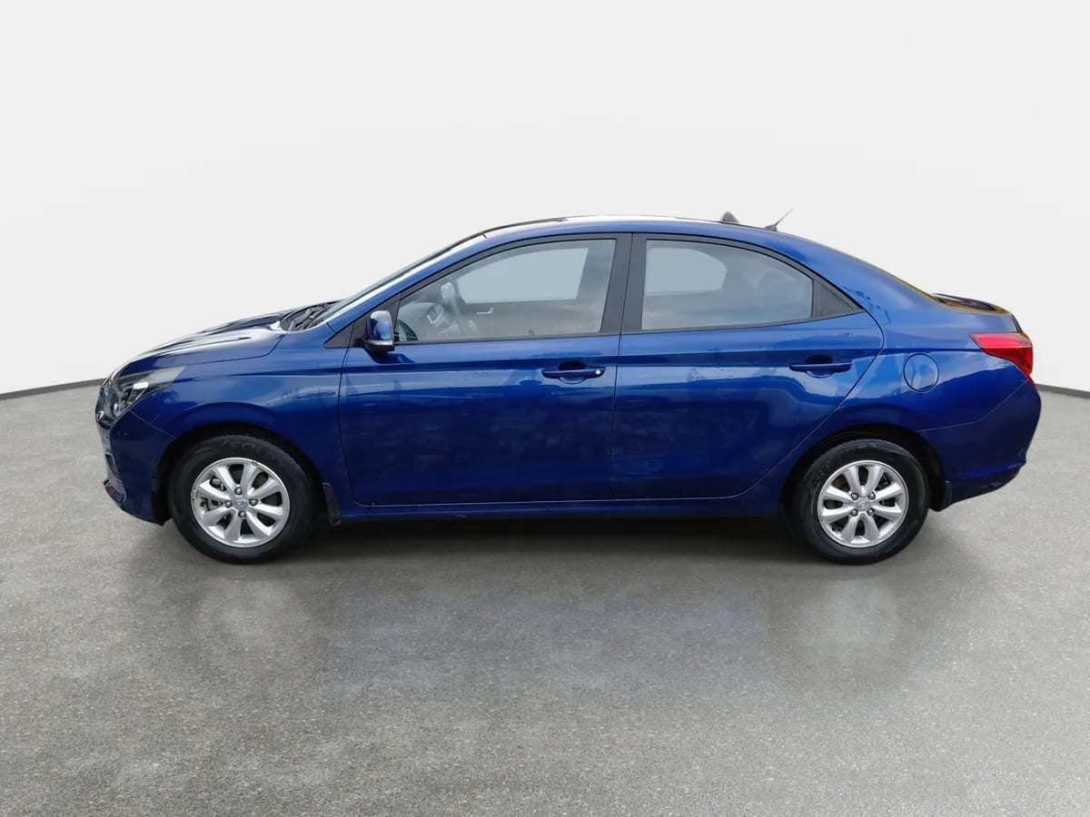 Hyundai Verna 1.4 Cb Plus 4x2 Mt5 4p año 2021