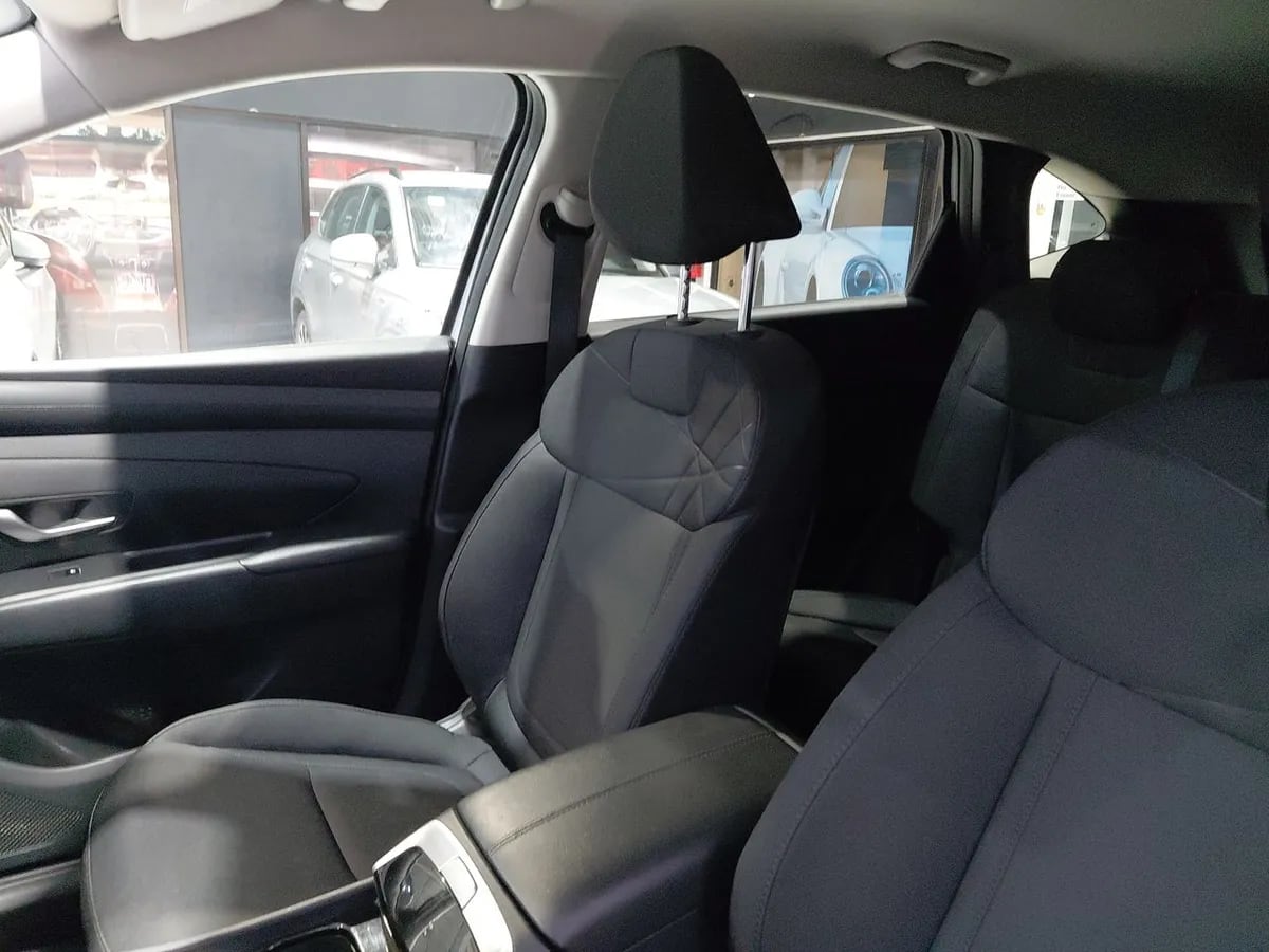 Hyundai Tucson 2.0 Nx4 Plus Fl Diesel 4wd At 5p año 2025