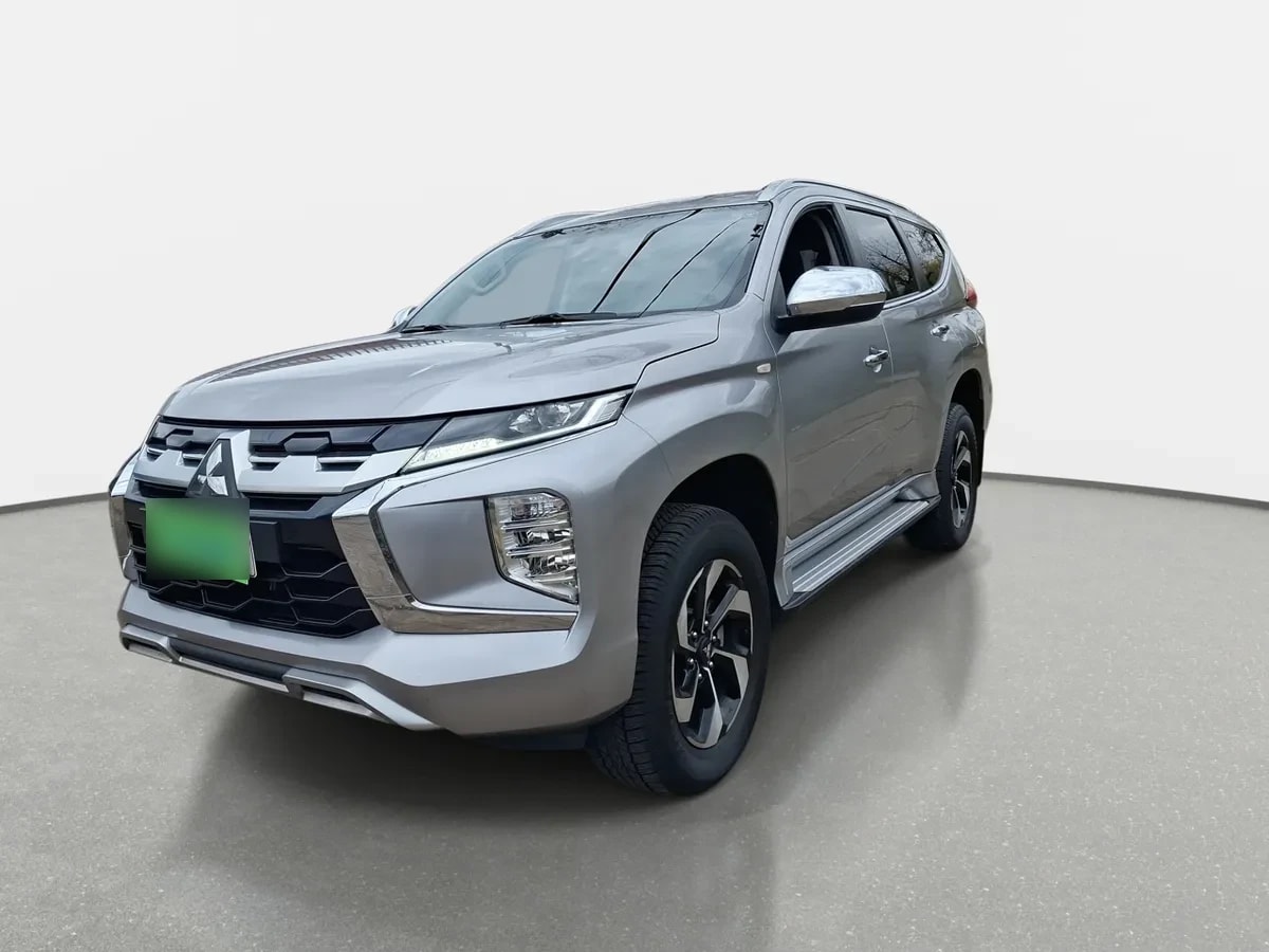 Mitsubishi Montero Sport 3.0 4x2 At 5p año 2025