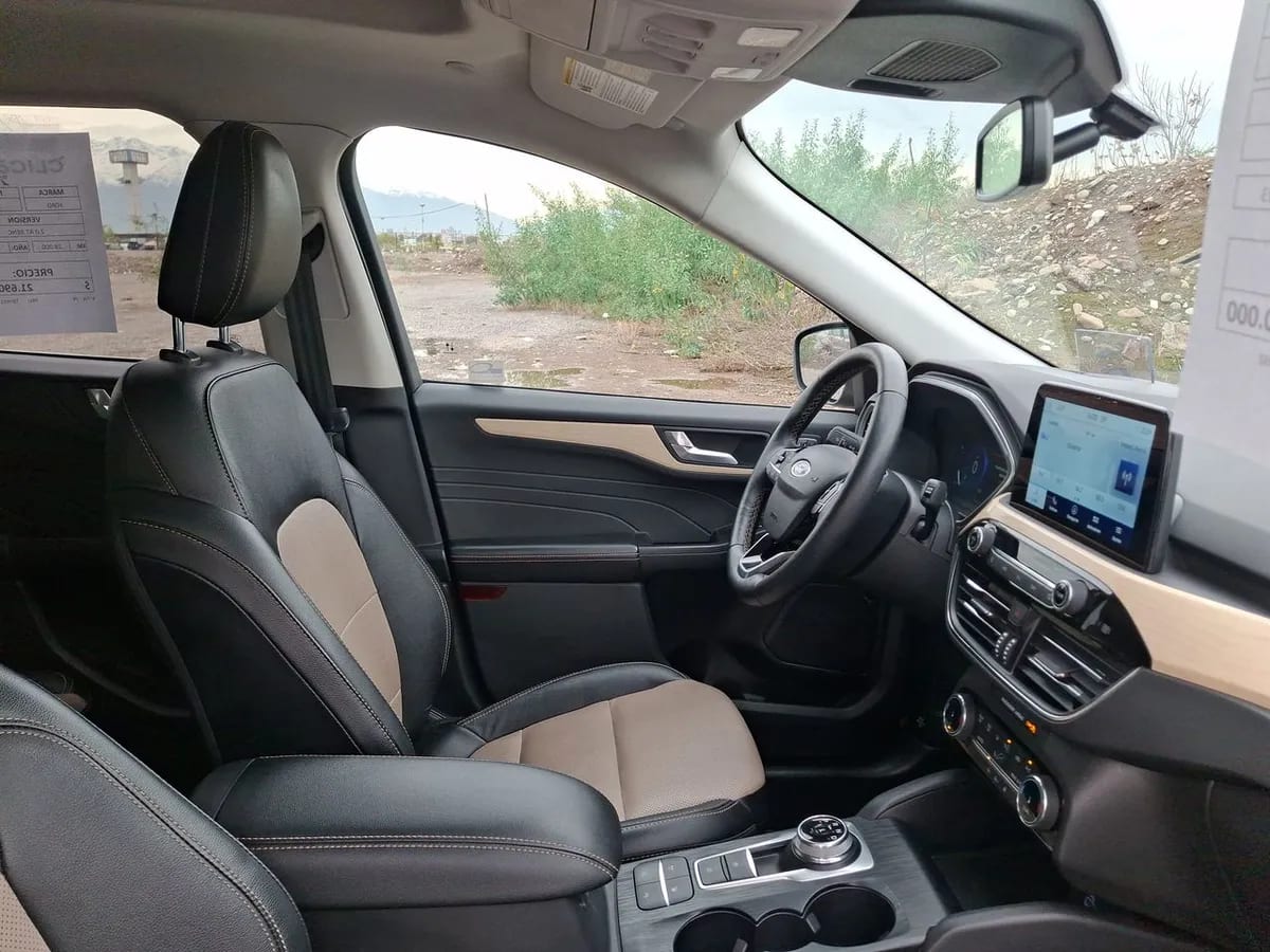 Ford Escape 2.0 Gtdi Titanium Awd At 5p año 2023