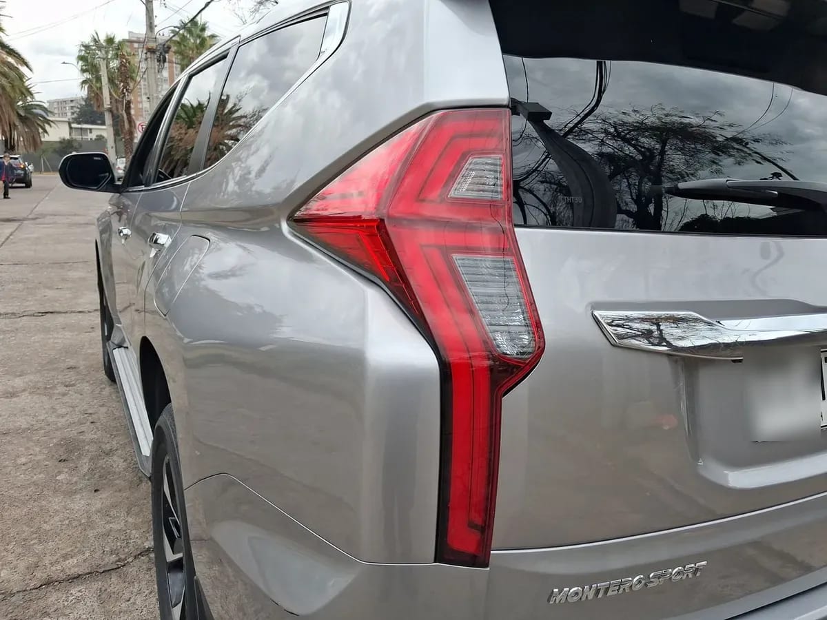 Mitsubishi Montero Sport 3.0 4x2 At 5p año 2025
