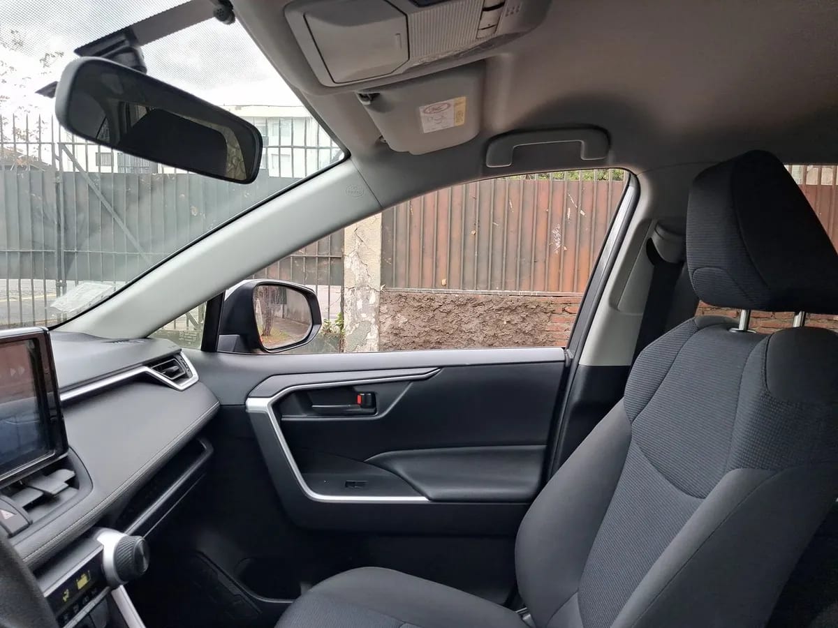 Toyota Rav 4 2.0 Le 4x2 Cvt At 5p año 2022