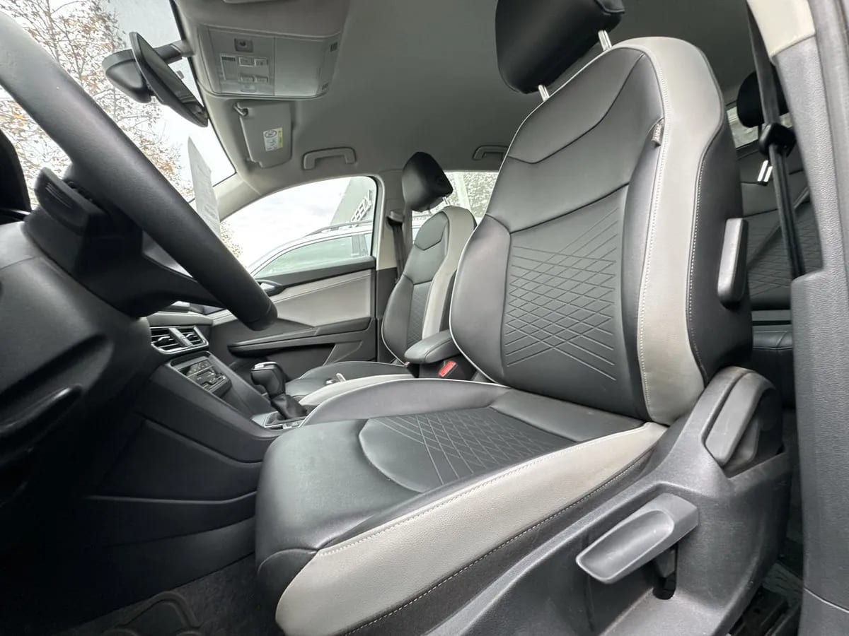 Volkswagen Taos 1.4 Tsi Comfortline 4x2 At 5p año 2026