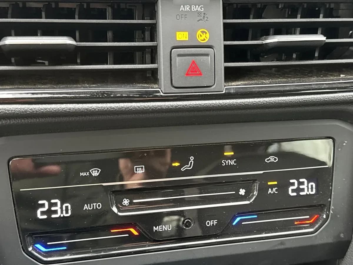 Volkswagen Taos 1.4 Tsi Comfortline 4x2 At 5p año 2026