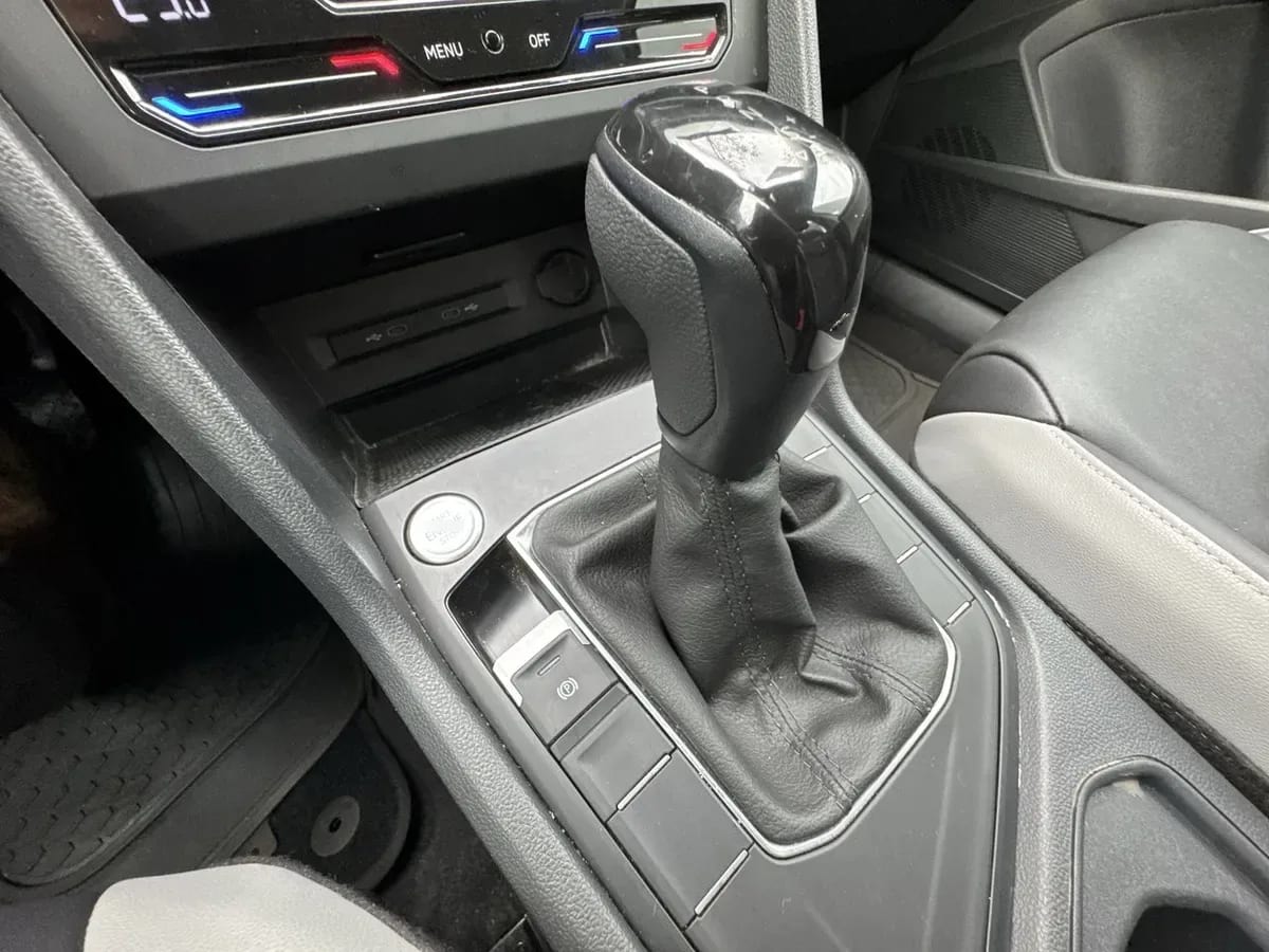 Volkswagen Taos 1.4 Tsi Comfortline 4x2 At 5p año 2026