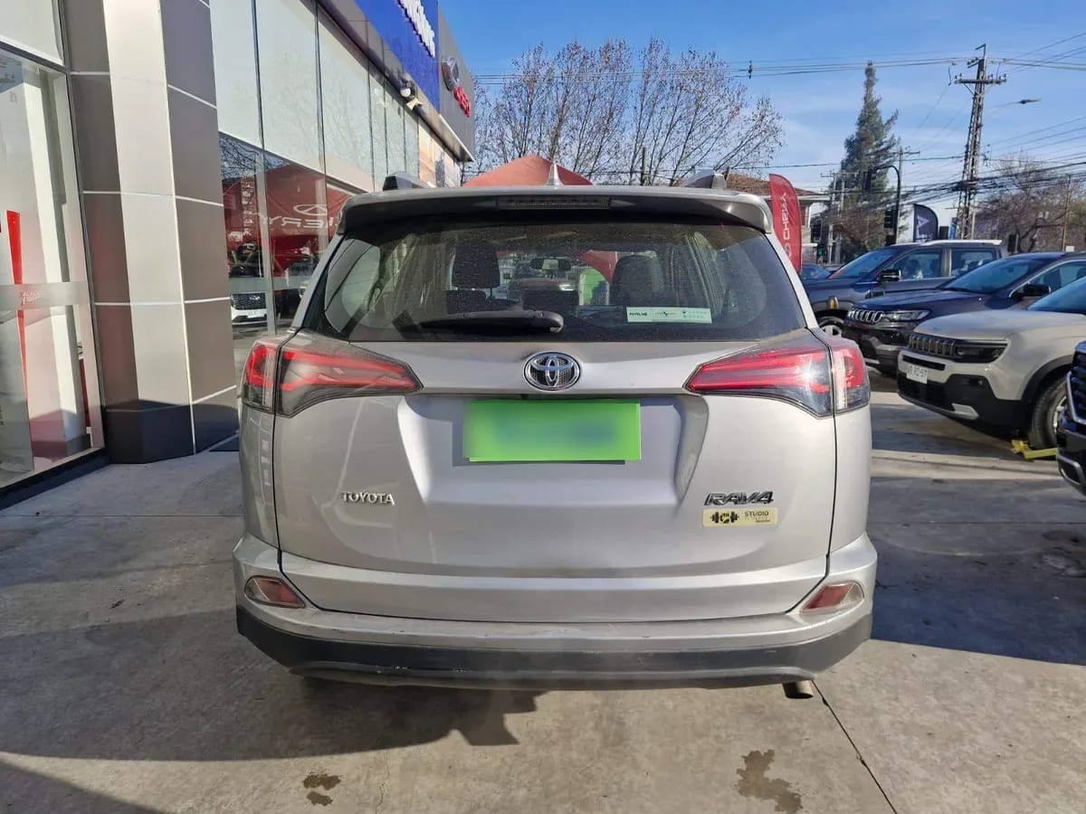 Toyota Rav 4 2.0 Adventure 4x2 Lujo Cvt At 5p año 2019