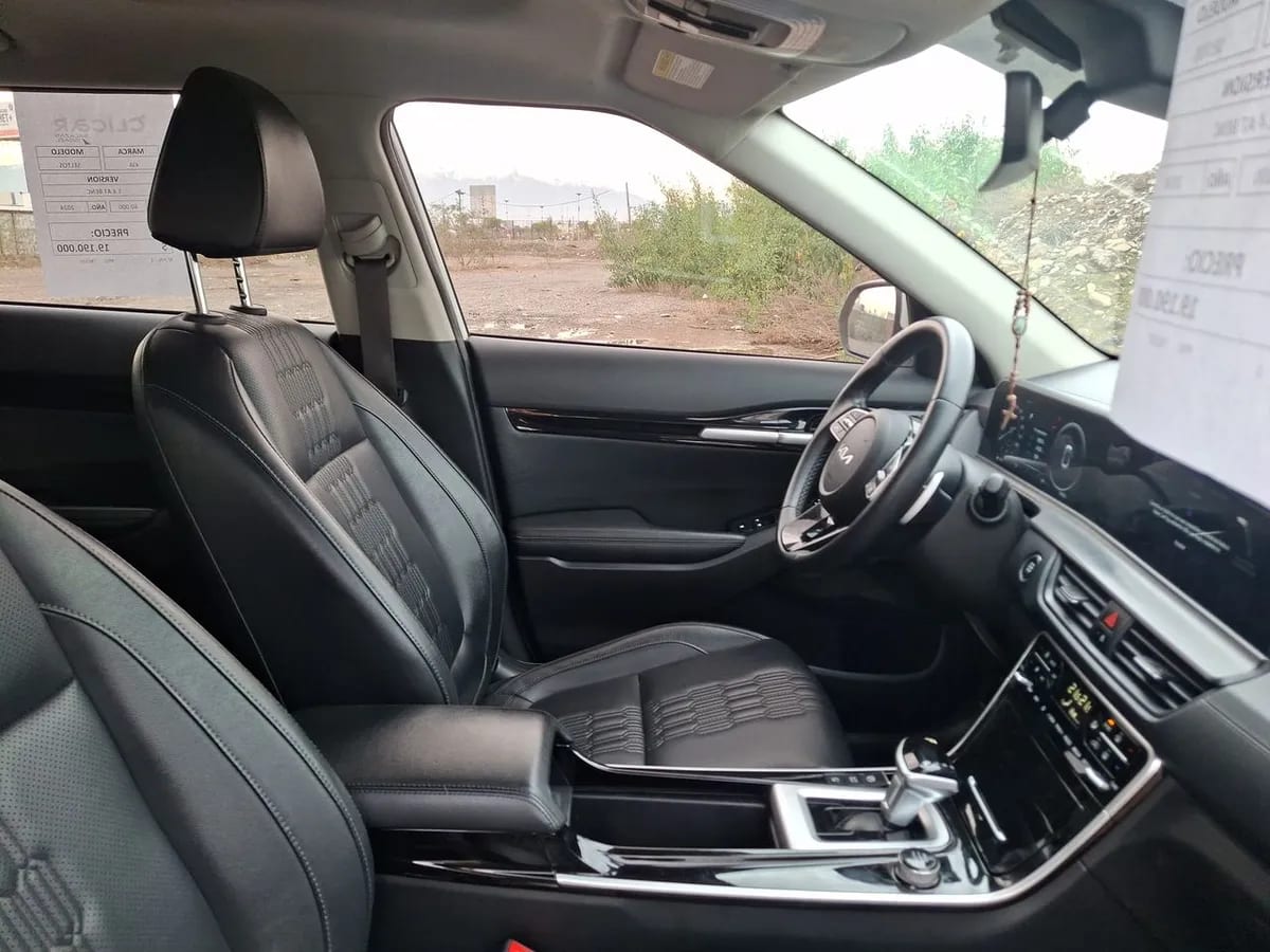 Kia Seltos 1.4t Gdi Ex Full 4x2 7dct At 5p año 2024