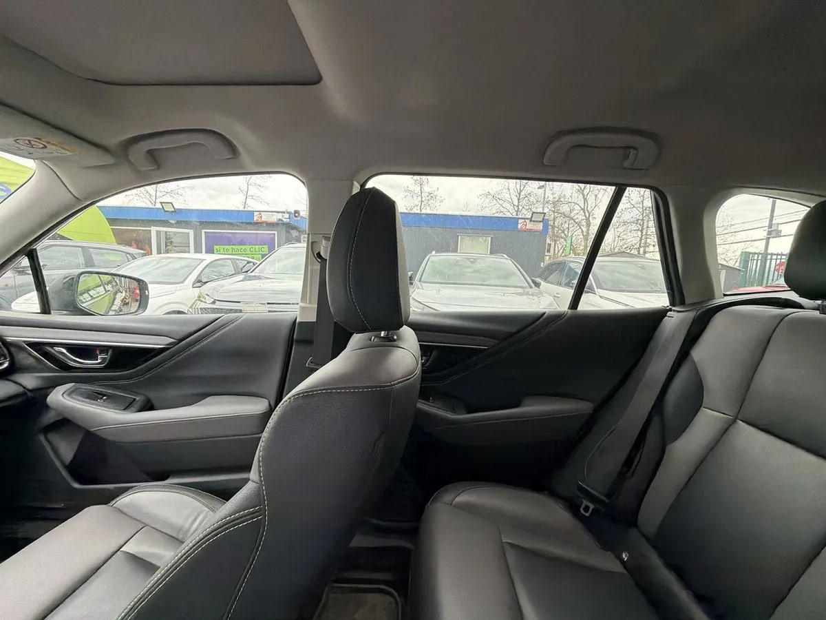 Subaru Outback 2.5i Field Edition Awd Cvt At 5p año 2024