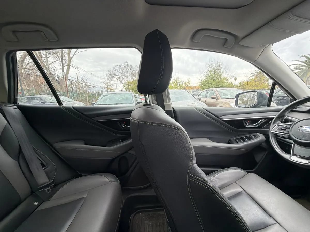 Subaru Outback 2.5i Field Edition Awd Cvt At 5p año 2024