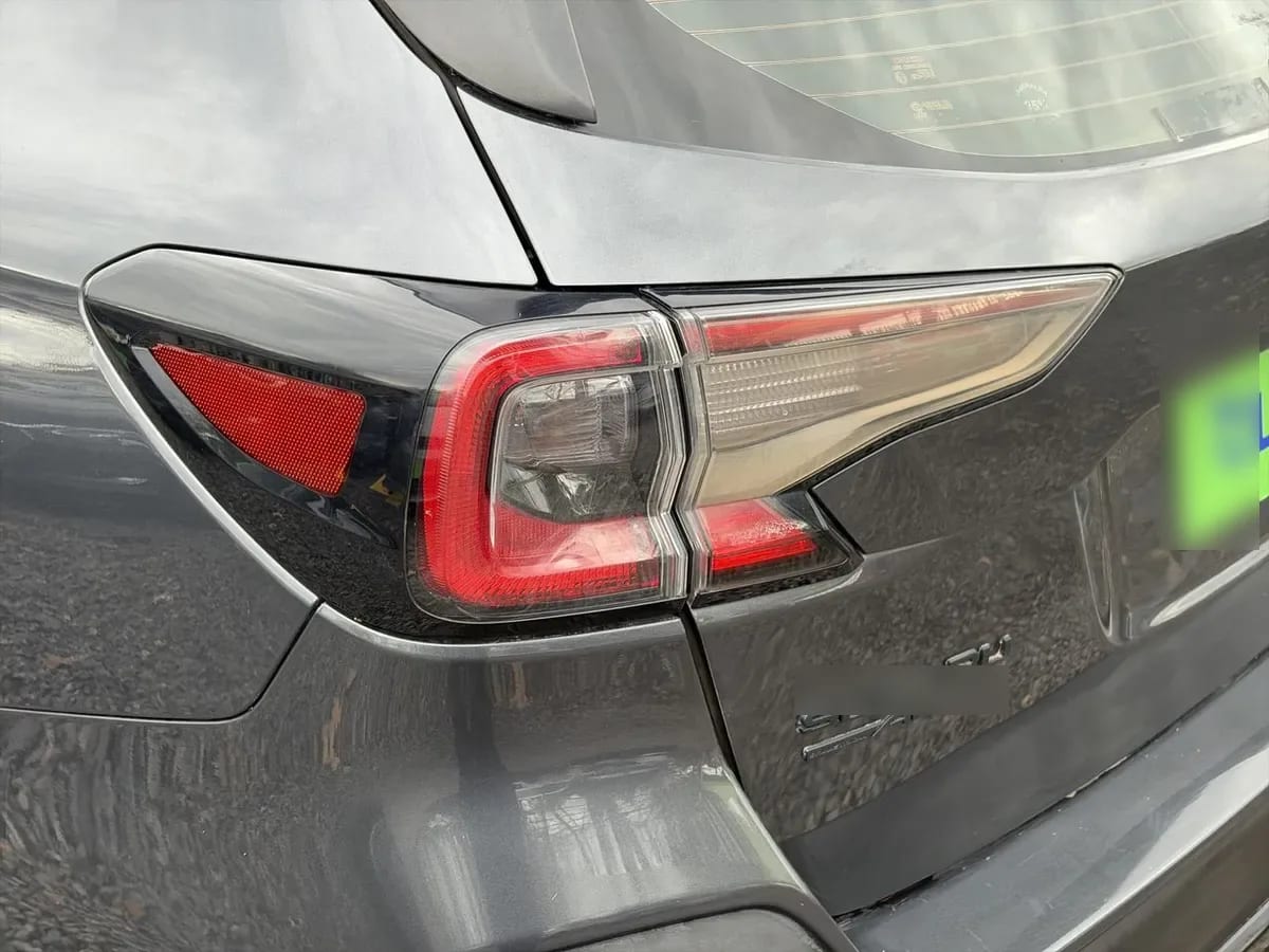 Subaru Outback 2.5i Field Edition Awd Cvt At 5p año 2024