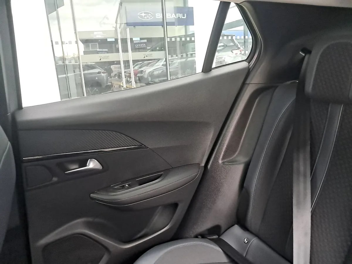 Peugeot 2008 1.2 Allure Puretech 4x2 130 Eat8 At 5p año 2020