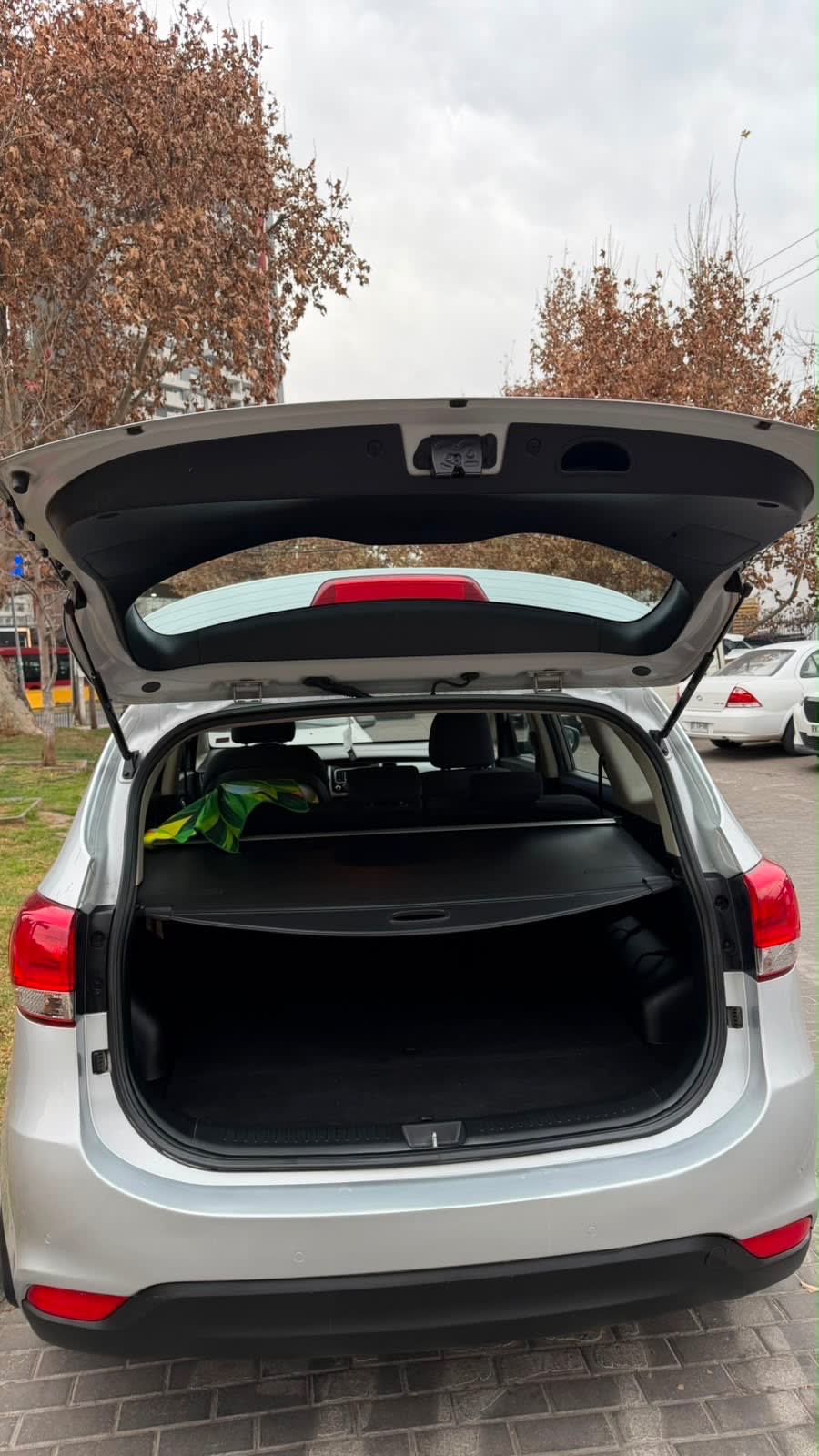 KIA MOTORS CARENS 2.0 Lx Ab Mt año 2016