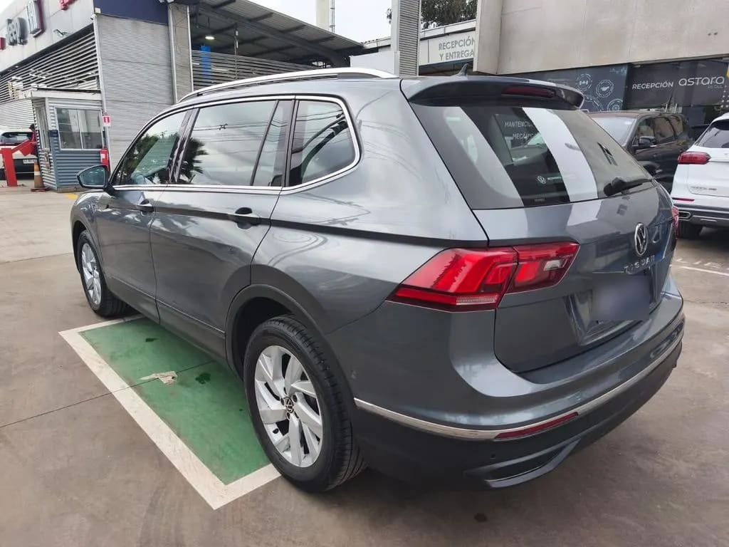Volkswagen Tiguan 1.4 Tsi Comfortline año 2022