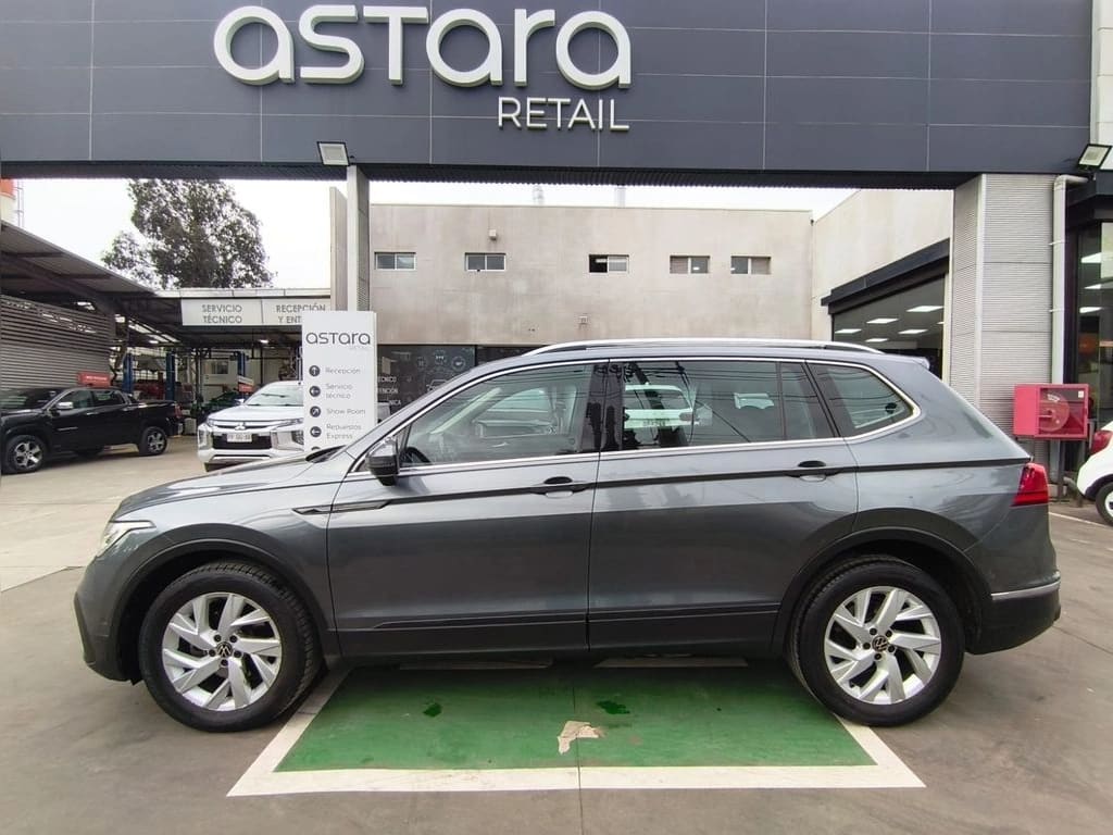 Volkswagen Tiguan 1.4 Tsi Comfortline año 2022