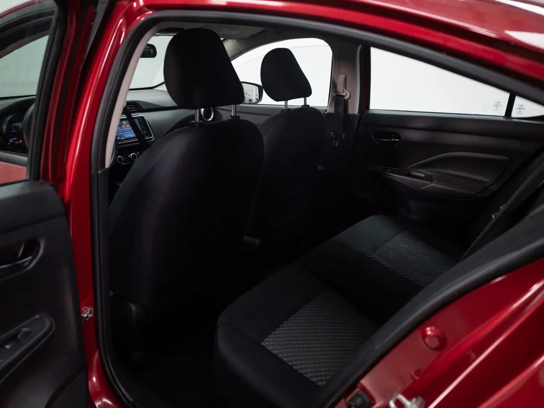 Nissan Versa 1.6 Sense Mt año 2023