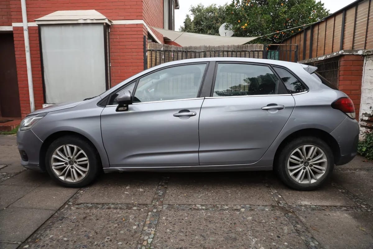 Citroen C-4 1.6 Bluehdi 120 Sys Eat6 Feel At Diesel año 2017