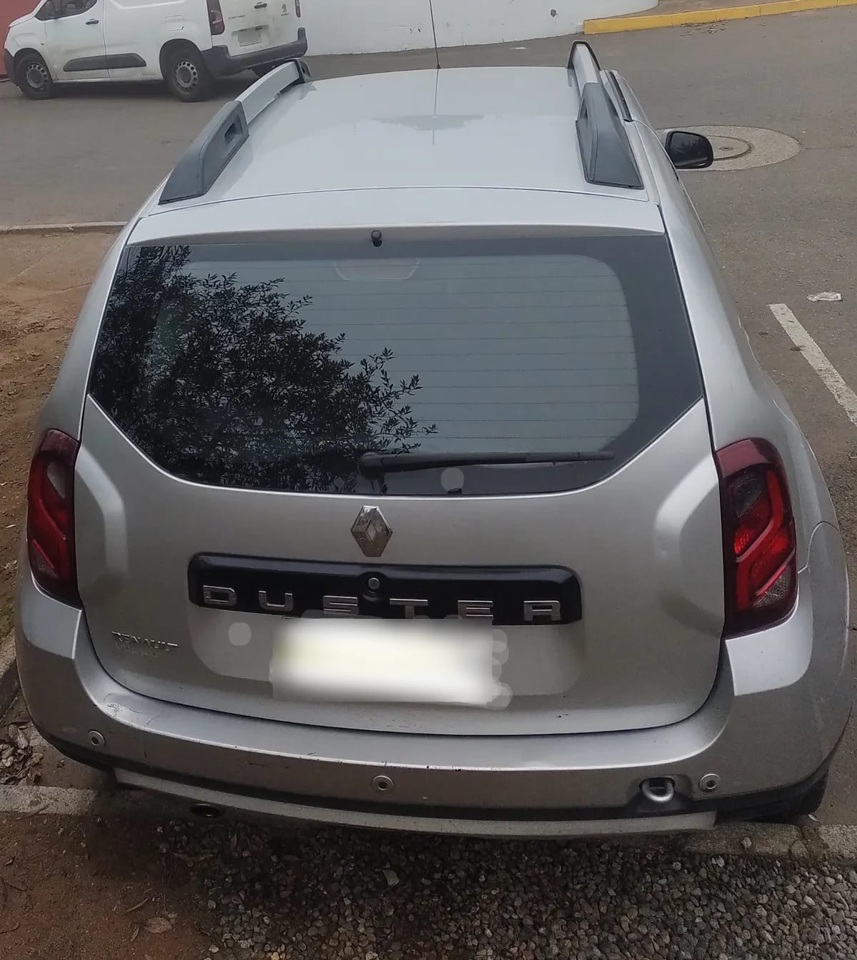RENAULT DUSTER 1.6 Zen Kit Outdoor Mt año 2018