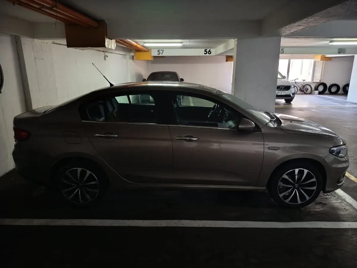 FIAT TIPO 1.6 Lounge L At año 2019