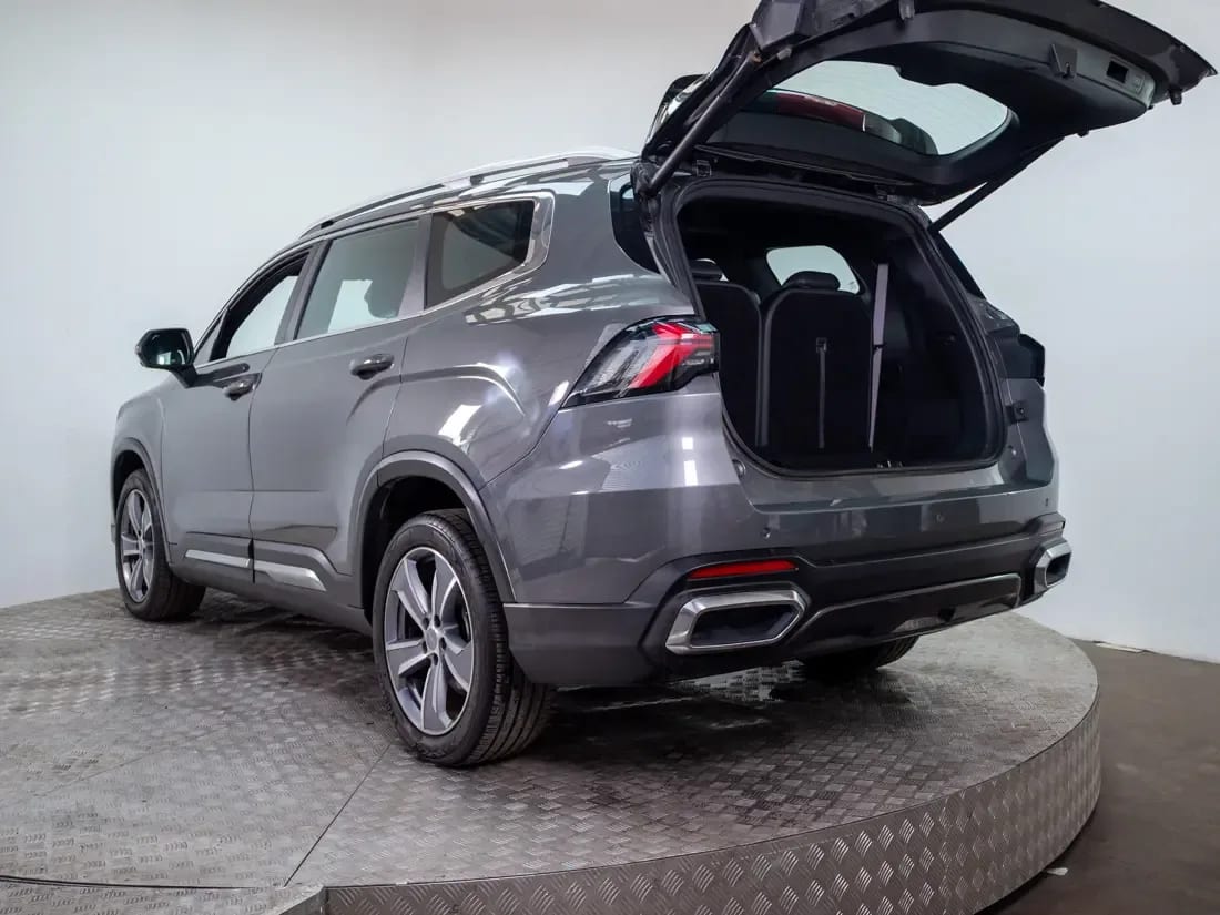 Geely Okavango 2.0 Signature At año 2025