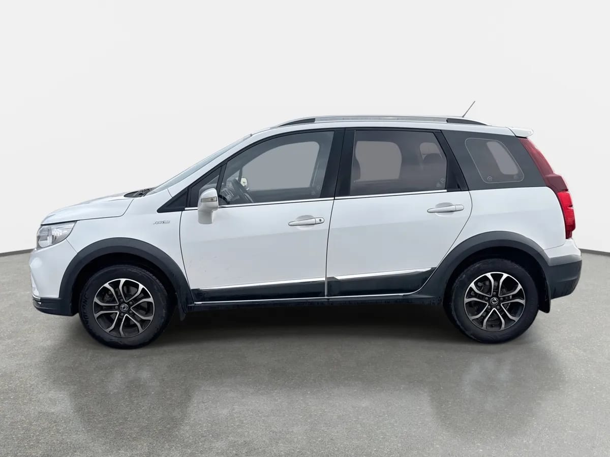 Dongfeng Joyear X3 1.6 Luxury 4x2 Mt 5p año 2022
