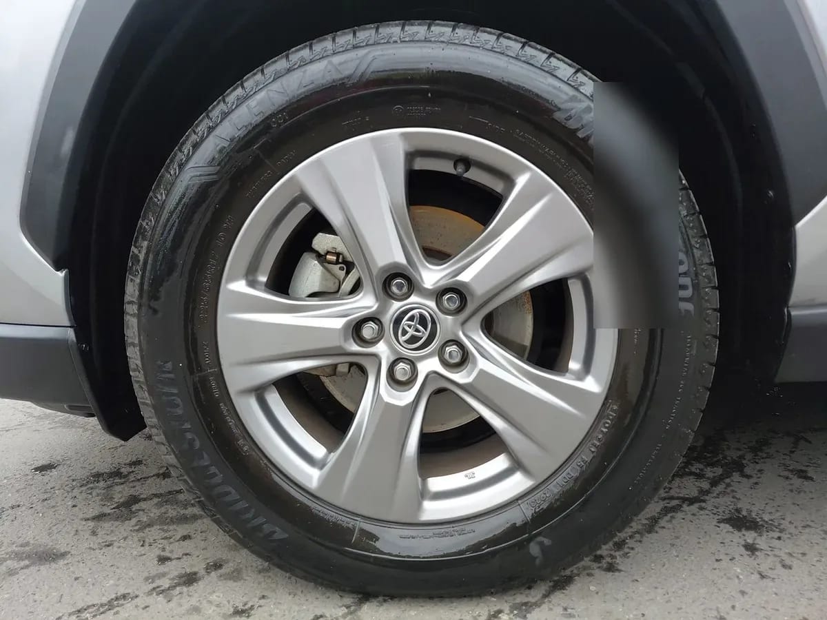 Toyota Rav 4 2.0 Le 4x2 Cvt At 5p año 2023