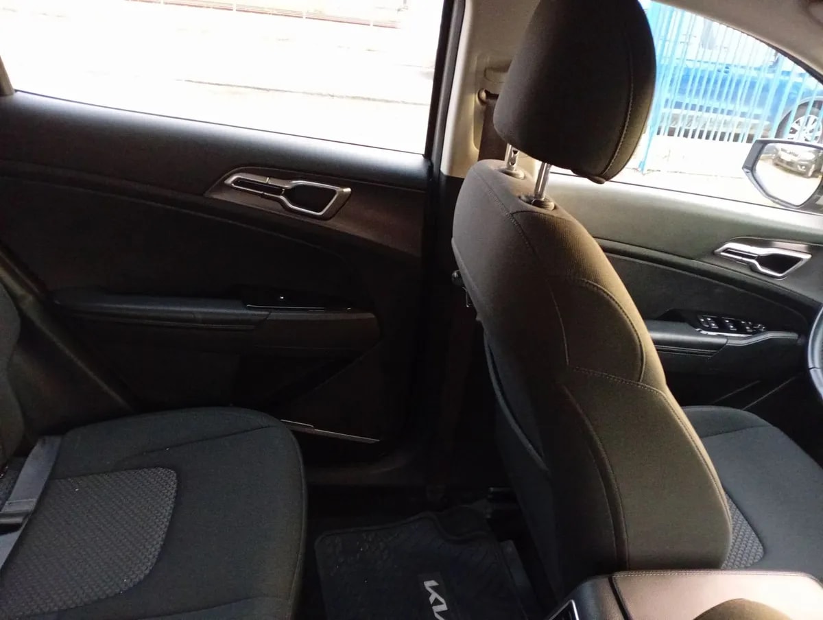 Kia Sportage 2.0 Ex Dies 2wd 8at 5p año 2025