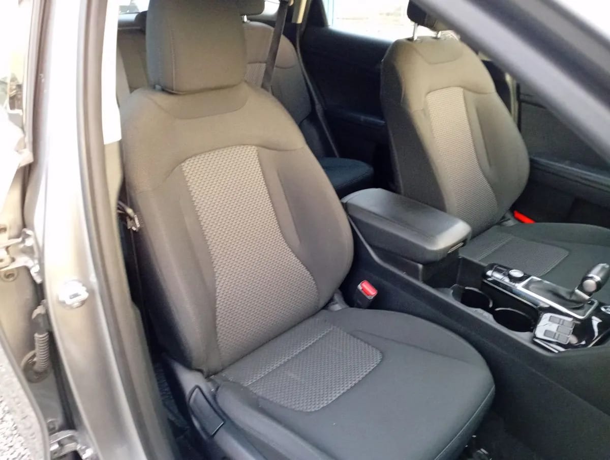 Kia Sportage 2.0 Ex Dies 2wd 8at 5p año 2025