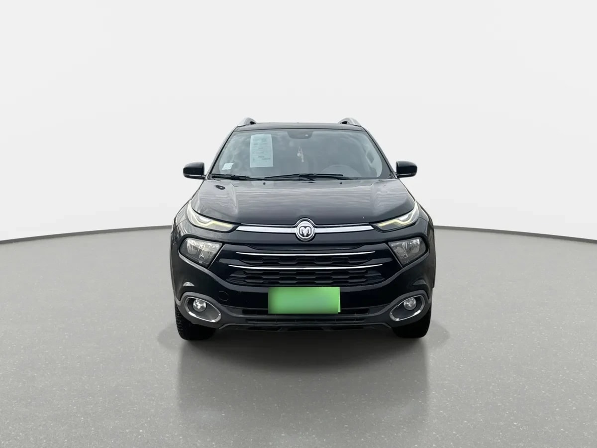 Ram 1000 2.0 Laramie 4x4 Dob. Cab. At 4p año 2021