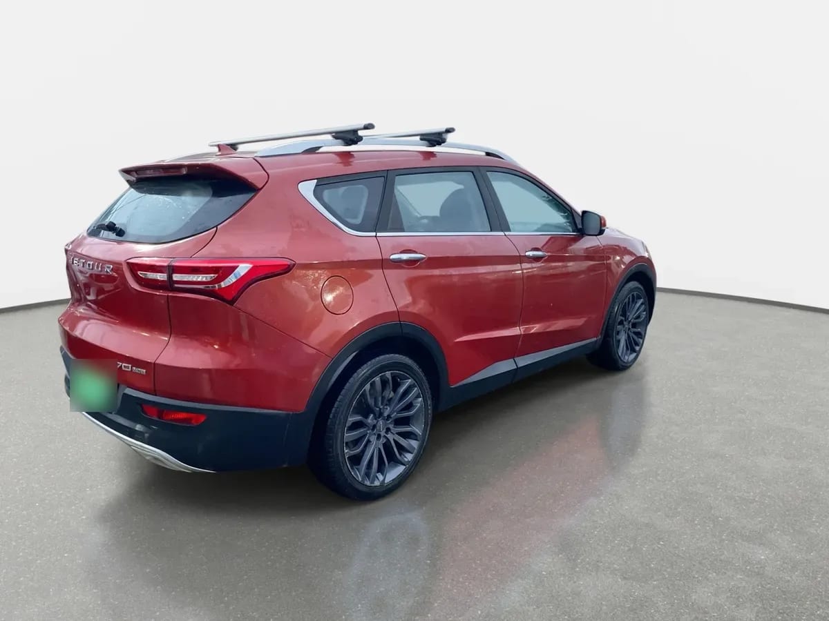 Jetour X70 1.5t Glx 4x2 At 5p año 2022