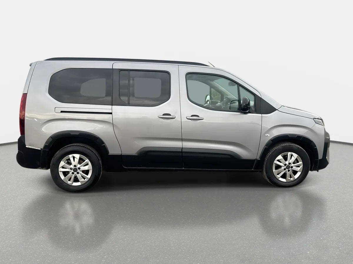 Peugeot Rifter 1.5 Mca Allure Bluehdi Diesel 100 4x2 Mt 5p año 2025