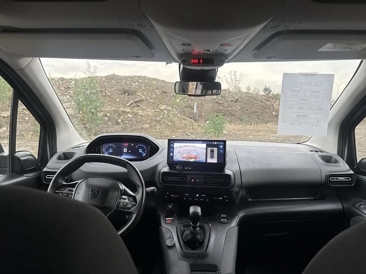 Peugeot Rifter 1.5 Mca Allure Bluehdi Diesel 100 4x2 Mt 5p año 2025