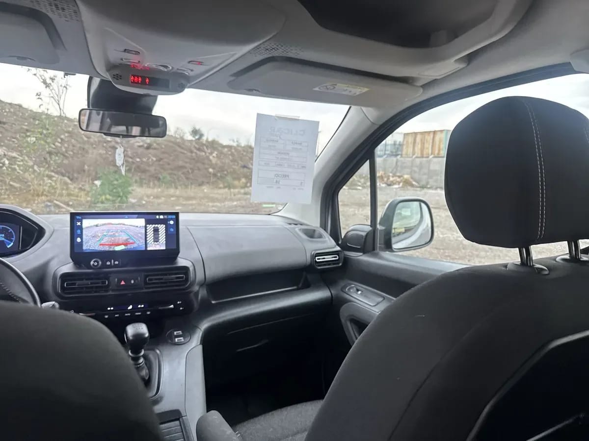 Peugeot Rifter 1.5 Mca Allure Bluehdi Diesel 100 4x2 Mt 5p año 2025